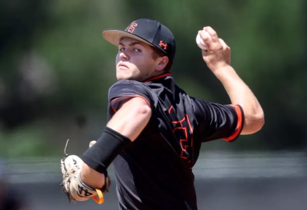 Los Gatos still perfect in De Anza